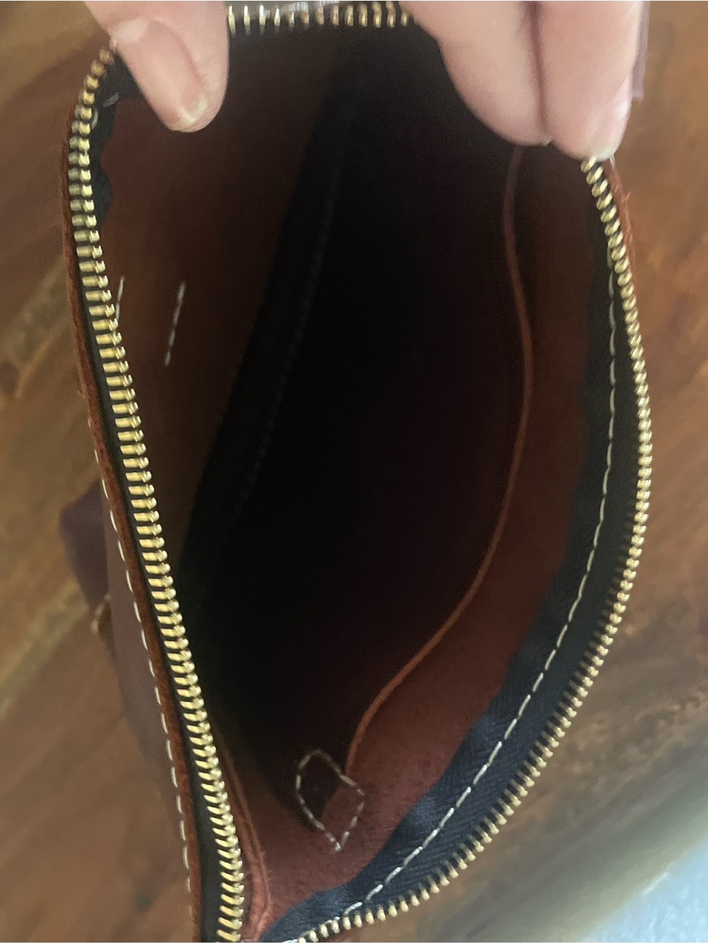 NWOT Portland Leather Goods Brown Full Grain Leather Crossbody + Matching Scarf - Picture 16 of 16